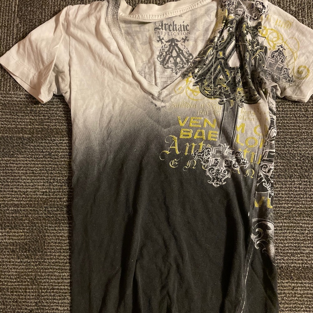 V neck top